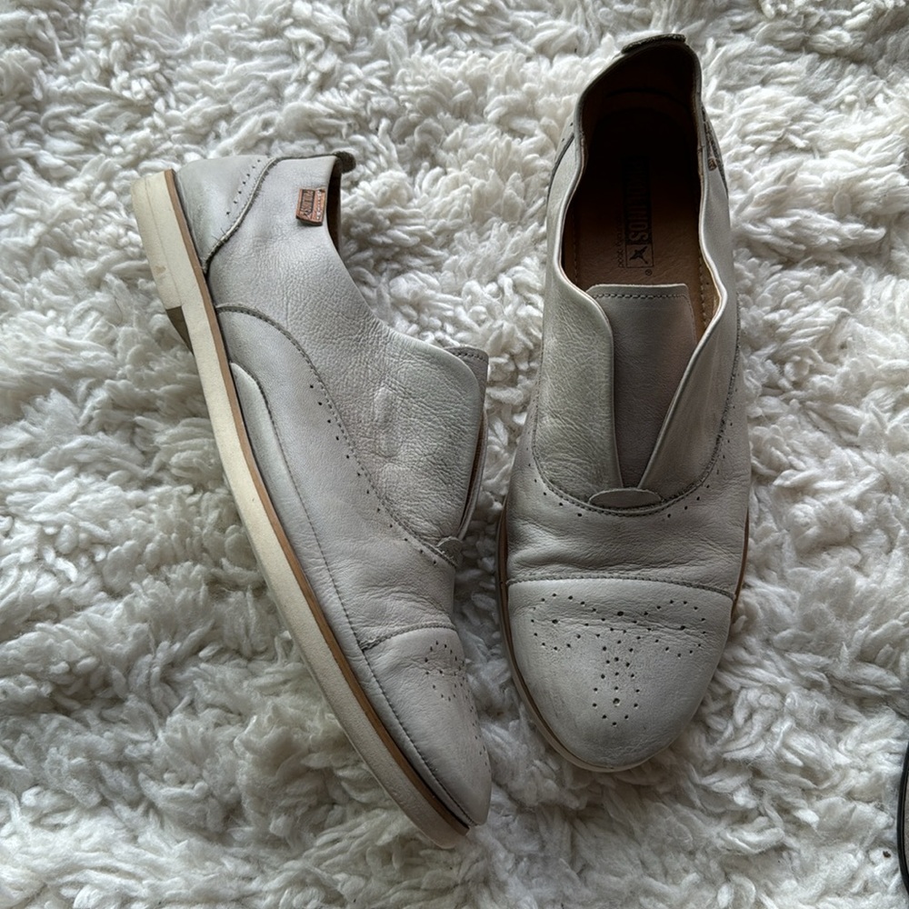 Pikolinos Leather Slip On Oxfords‎